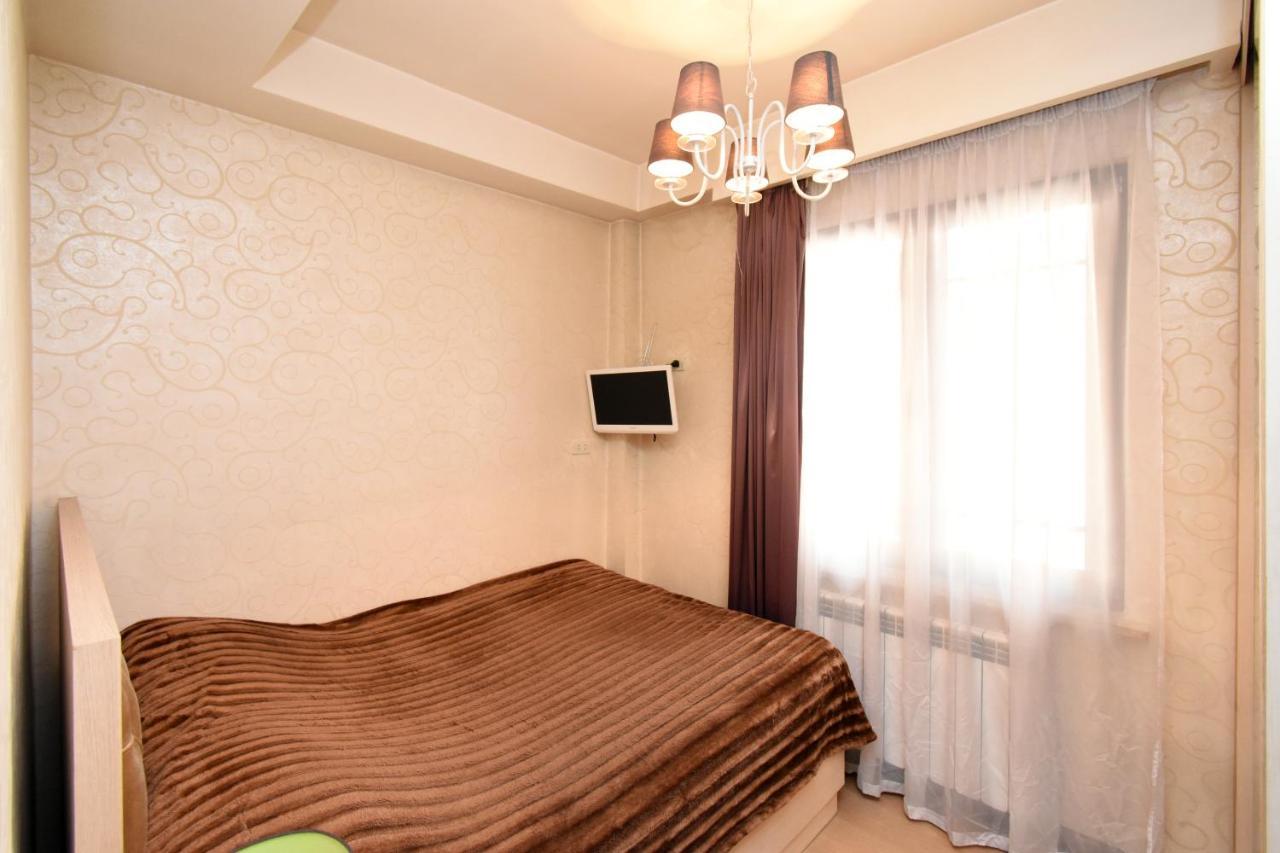 Galaxy Inn Luxury Hostel In Center يريفان المظهر الخارجي الصورة