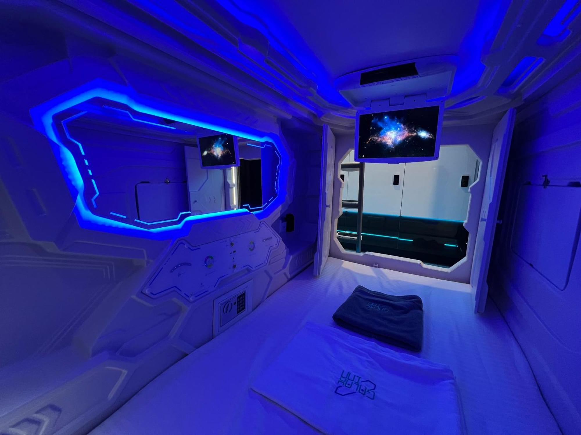 Galaxy Inn Luxury Hostel In Center يريفان المظهر الخارجي الصورة