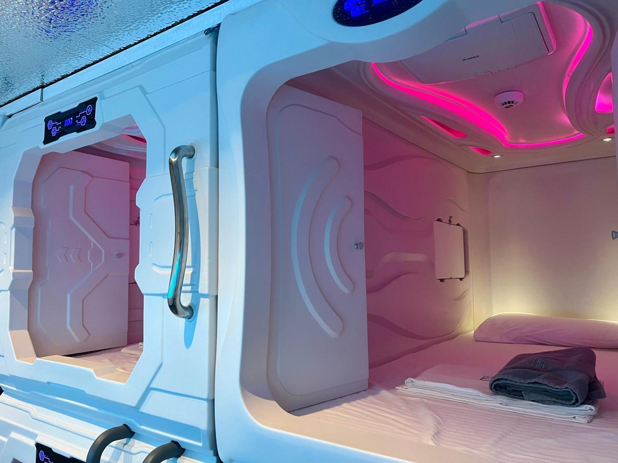 Galaxy Inn Luxury Hostel In Center يريفان المظهر الخارجي الصورة