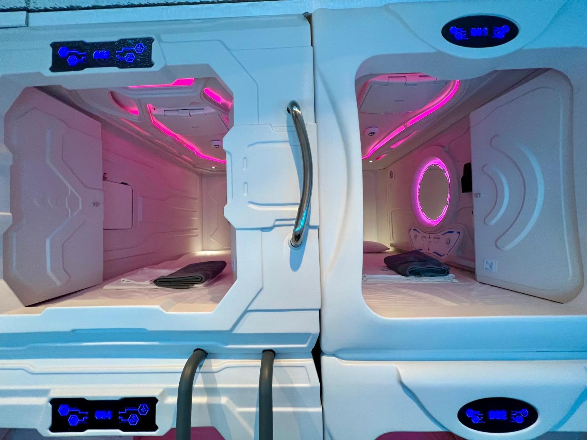 Galaxy Inn Luxury Hostel In Center يريفان المظهر الخارجي الصورة